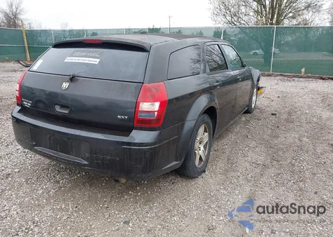 2005 Dodge Magnum Se из США, поврежденный, VIN 2D8FV48V95H596121